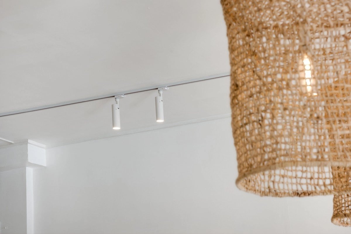 Expert advice on salon track lighting design in Texas salons