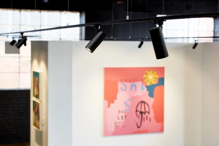 Expert advice on choosing retail track lighting for department stores in Florida