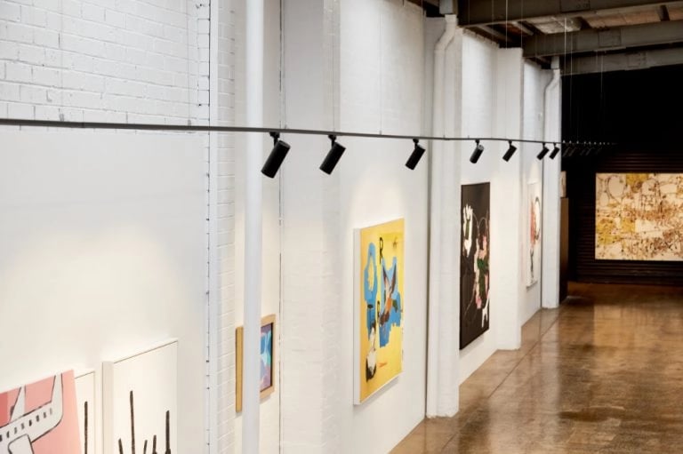 Track lighting price guide based on popular retail lighting ideas in Ohio