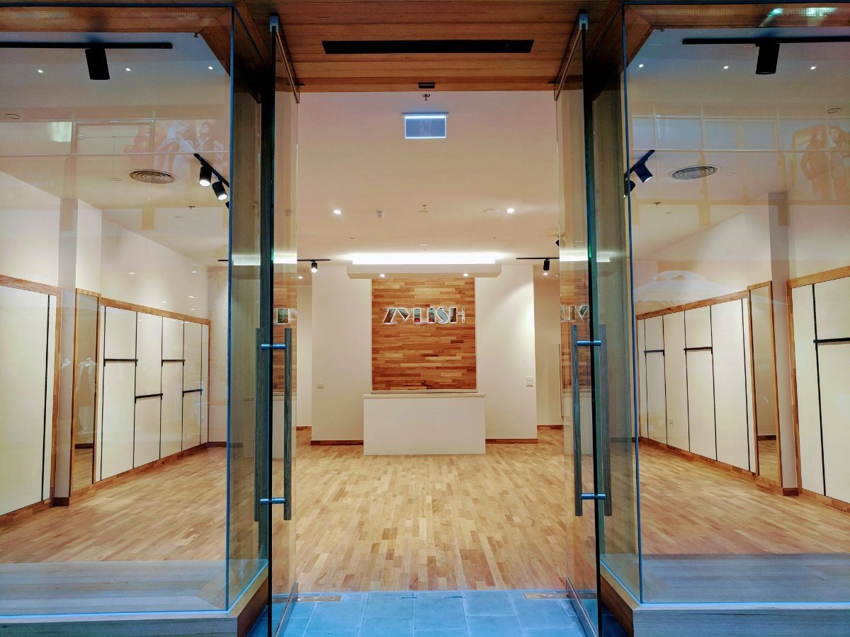 Buy retail lighting systems for modern stores in California