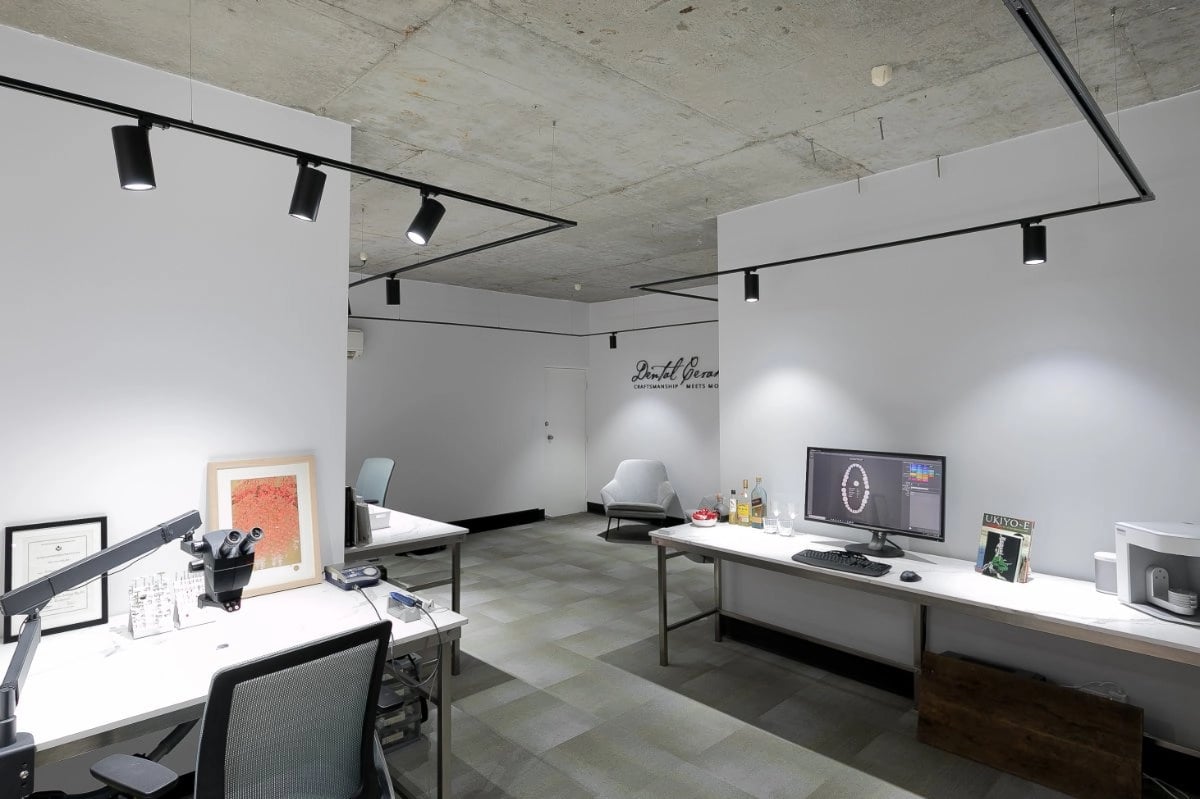 Buy office track lighting systems for modern workplaces in California