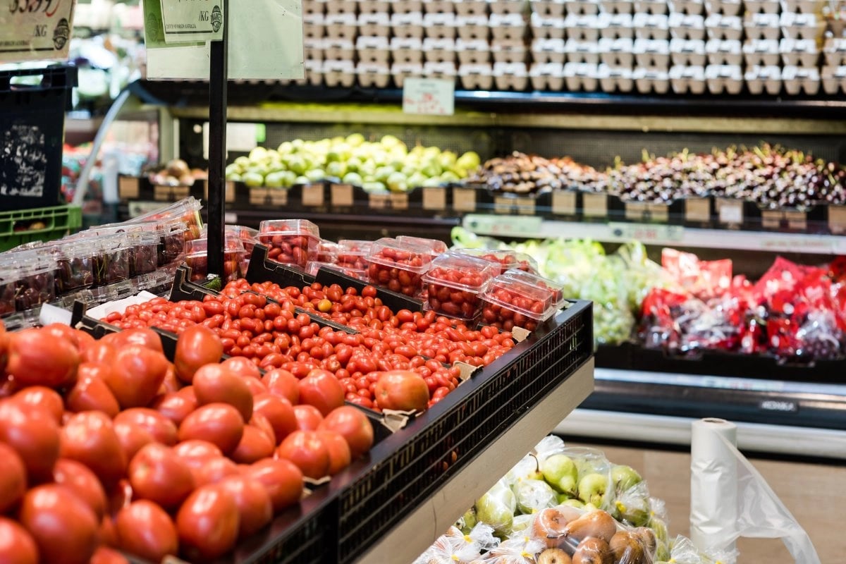 Track lighting price guide for grocery and showroom lighting in Pennsylvania