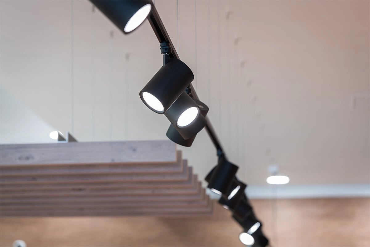 Buy contemporary black track lighting at best price in Arizona homes