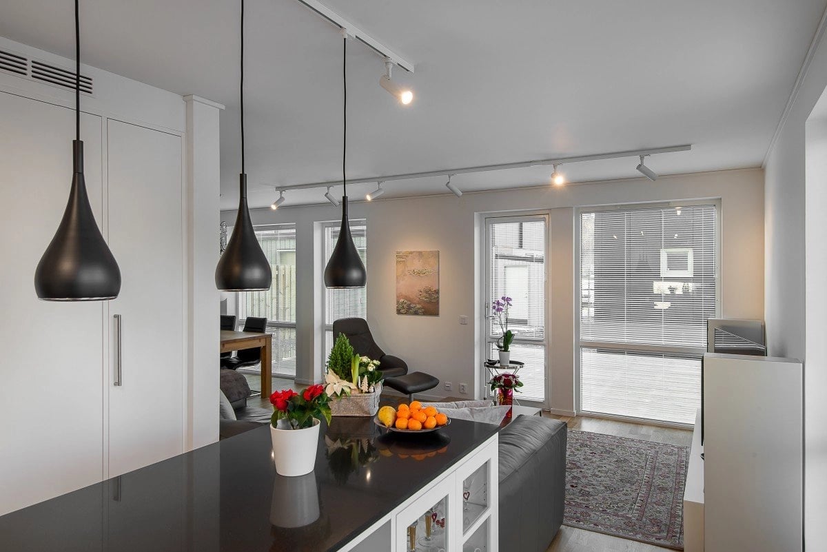 Modern track lighting supplier offering high CRI LED systems in Texas